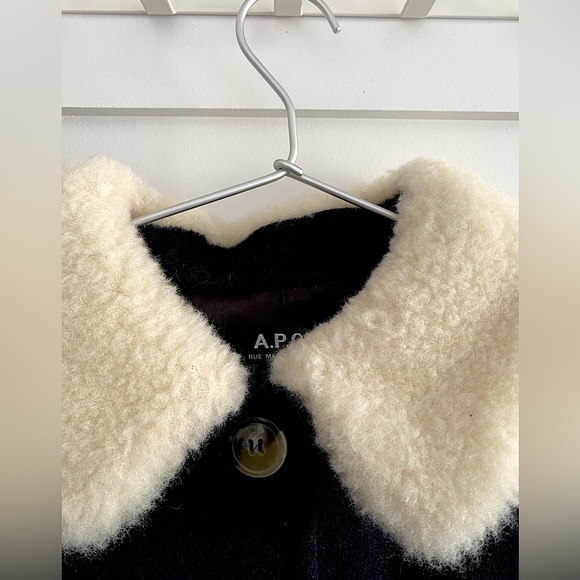 APC Dolly faux fur shearling collar navy button wool coquette prep 60s mod coat - Picture 5 of 6